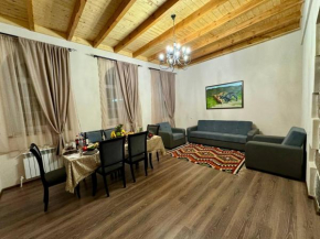 Hakobyan 84 Guest House Gyumri